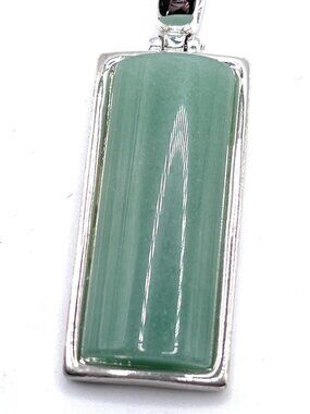 VERDE Retired Premier Designs Pendant
